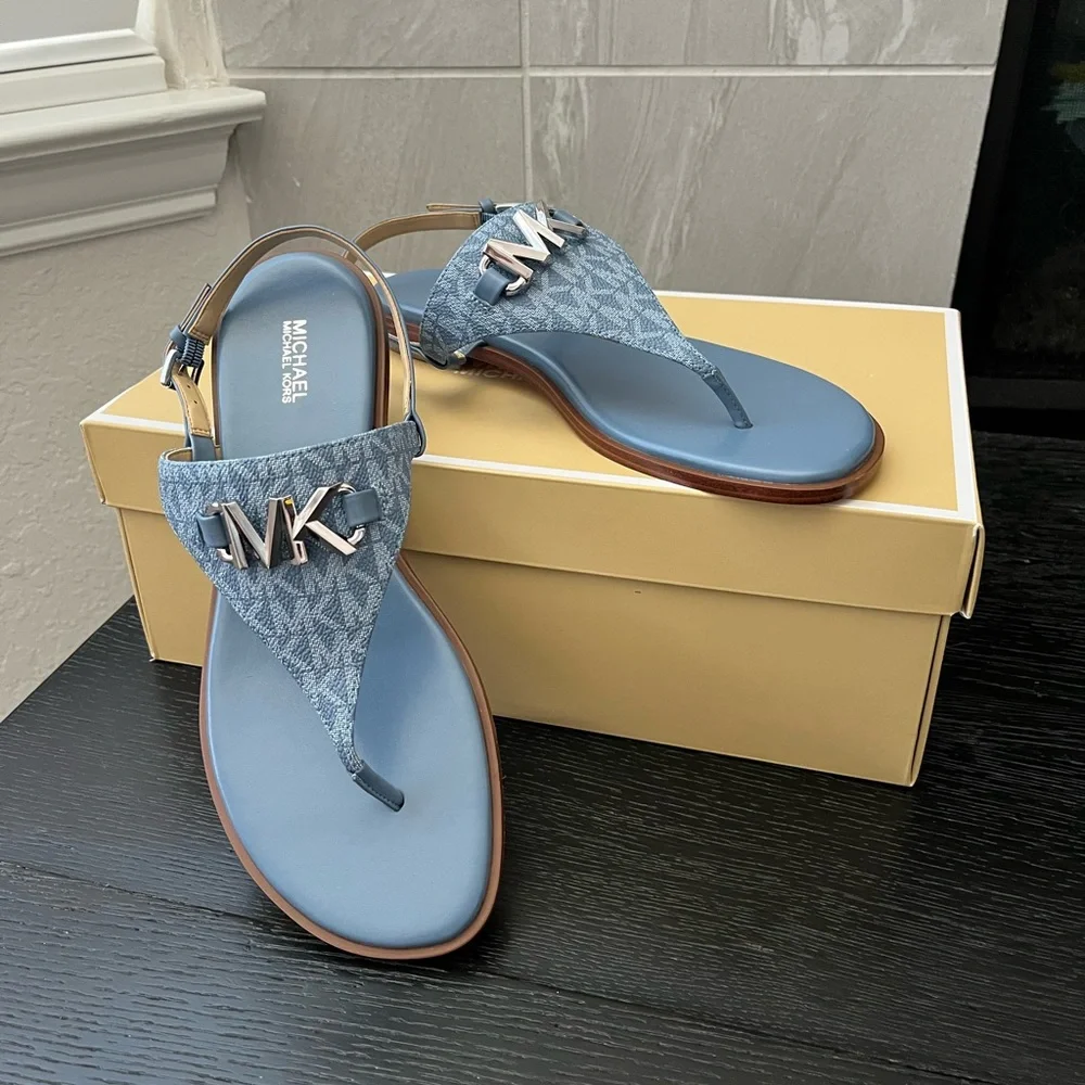 Michael Kors Parker Thong Sandals - Picture 2 of 6